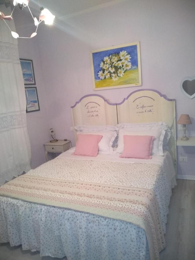 Tre Civette Sul Como Bed & Breakfast Marina di Massa Dış mekan fotoğraf